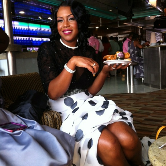 Meet your Posher, Shawnte - Picture 1 of 1