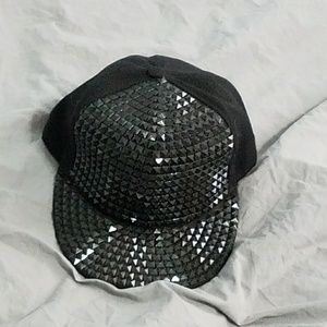 Black studded hat snapback