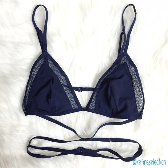 Victoria's Secret Lace Criss Cross Blue Bralette - Picture 5 of 7