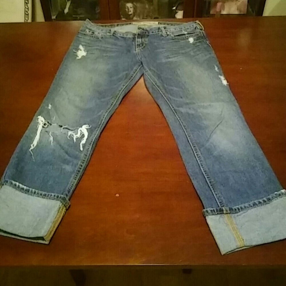 Hollister jean capris
