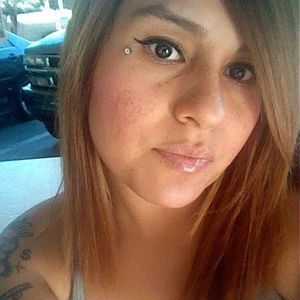 Meet your Posher, Kenia