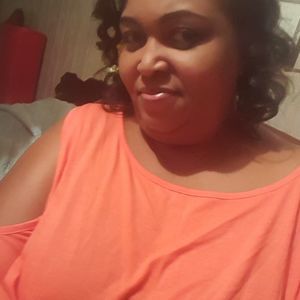 Meet your Posher, Leigh