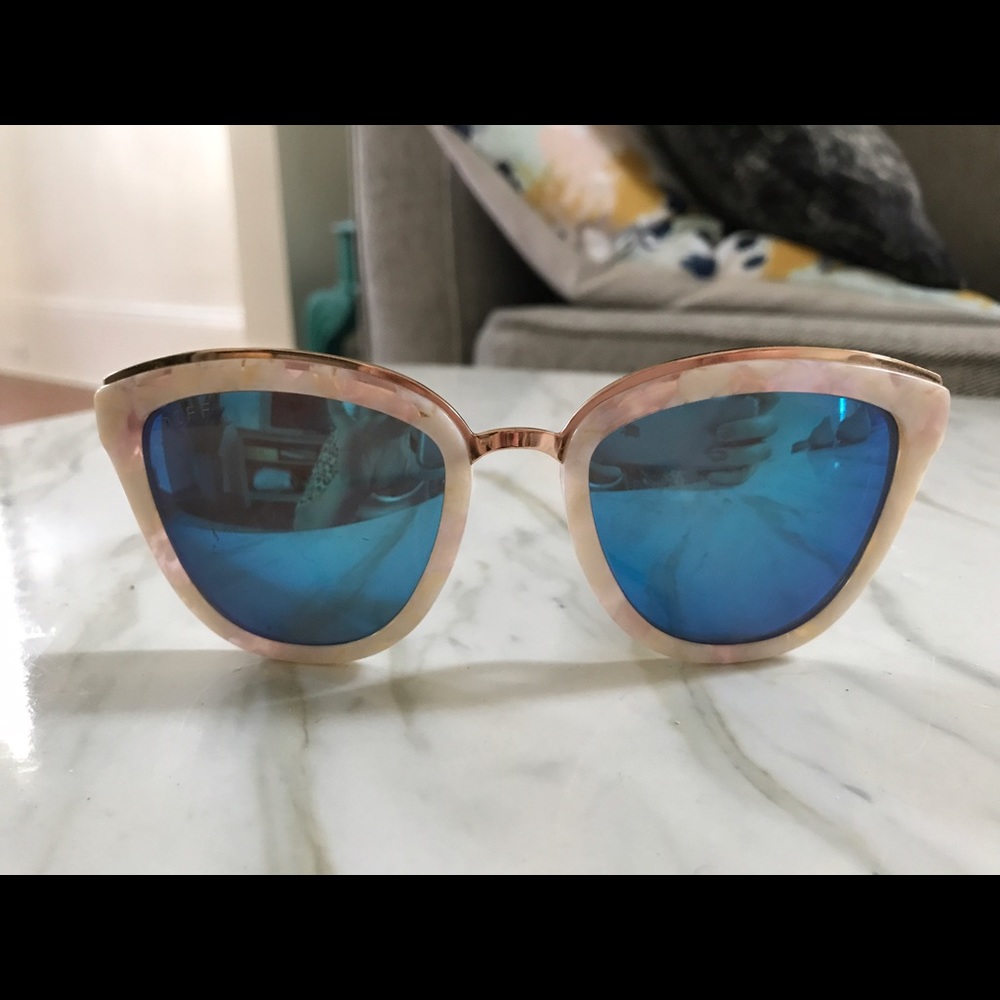 Rose pink pearl frame DIFF sunglasses