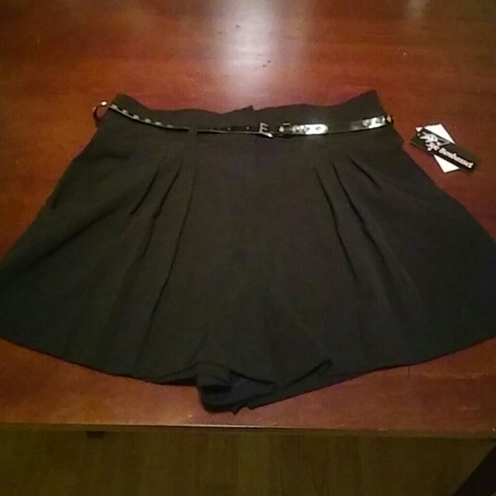 Black high waist flare shorts with belt