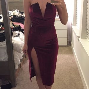 Velvet Tobi Vneck High Slit Dress SZ S Maroon NWT