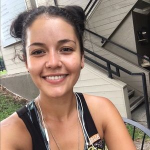 Meet your Posher, Elena