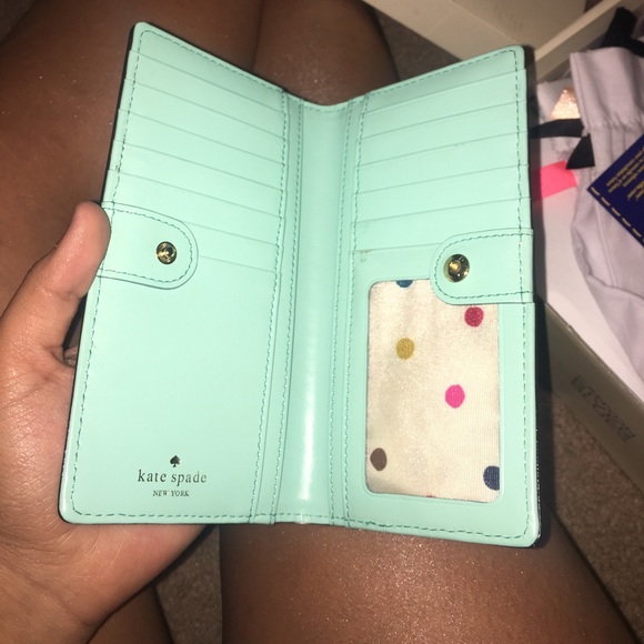 Kate spade wallet - Picture 2 of 3