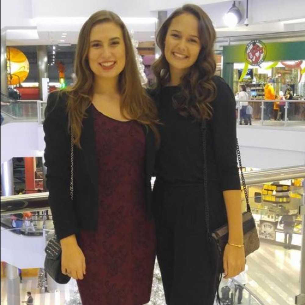 Meet your Poshers, Brianna & Rachel