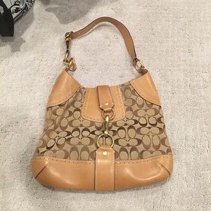 COACH SHOULDER PURSE/ TOTE