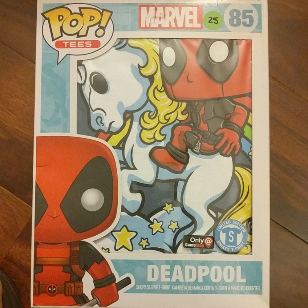 Deadpool on 🦄 Funko Pop! Tee (Gamestop Exclusive)