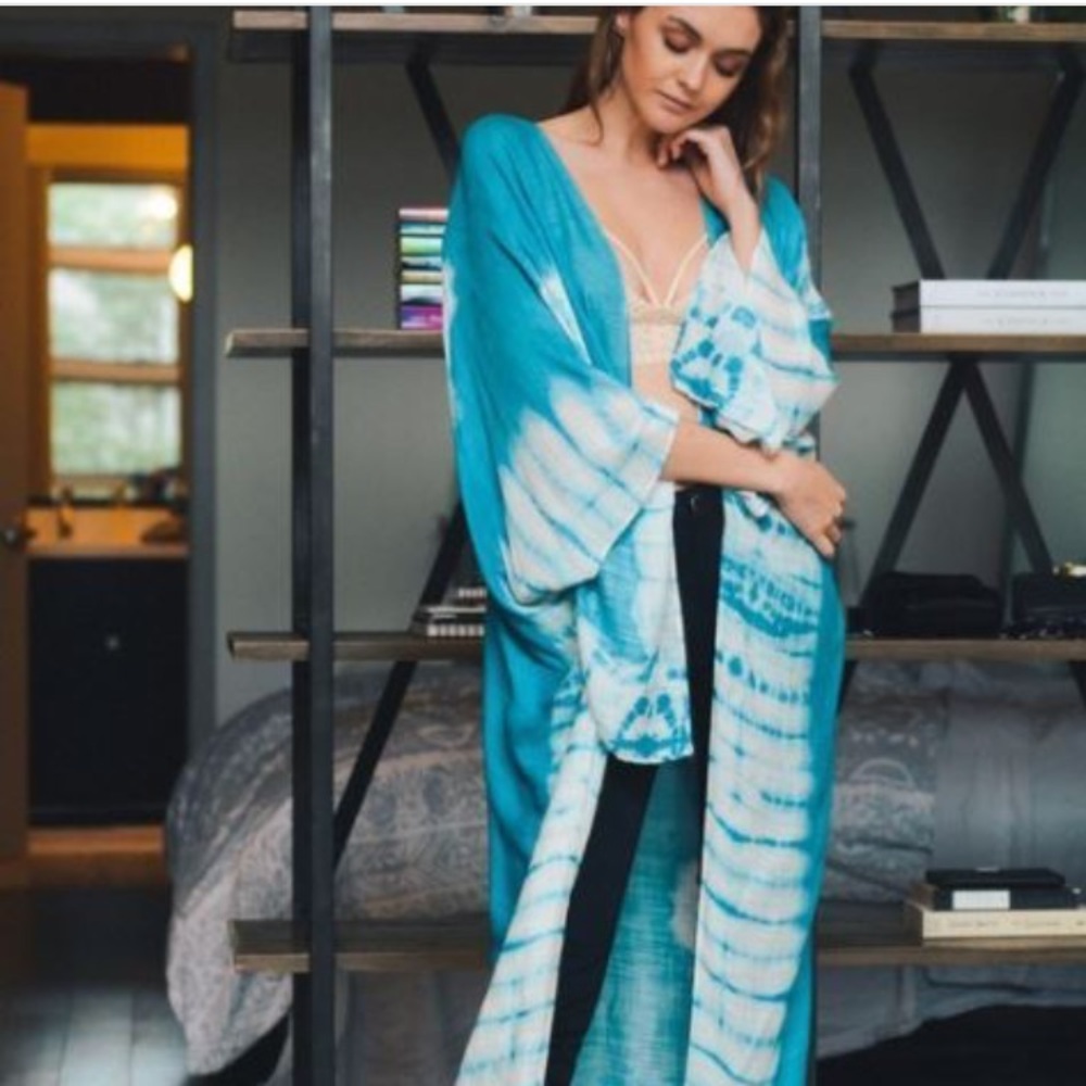 Breezy Boho Tie Dyed Kimono Cardigan Cover Up - Picture 3 of 4