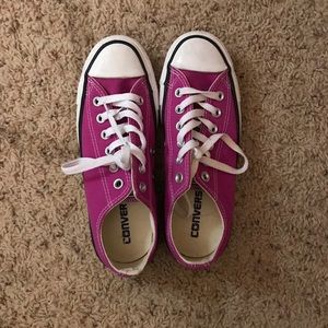 Converse Low Top