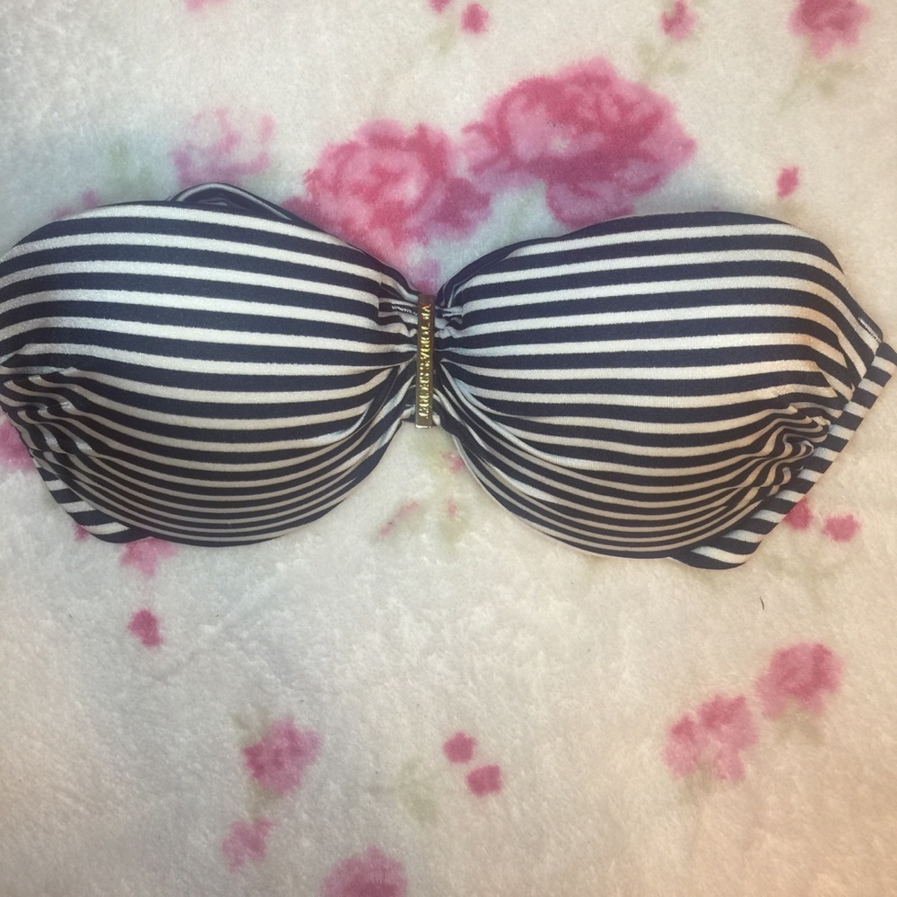 Vicorias secret strapless swim top🖤
