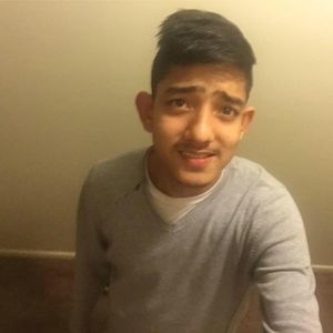 Meet your Posher, Dinesh