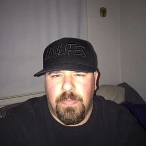 Meet your Posher, Dennis