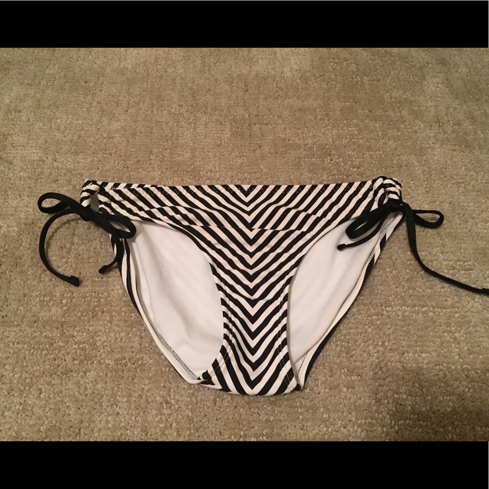Athleta swimsuit bottoms