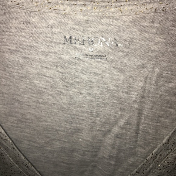 Light gray v-neck with gold specs all over - Picture 2 of 3