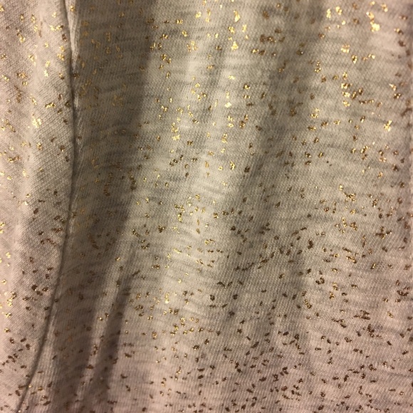 Light gray v-neck with gold specs all over - Picture 3 of 3