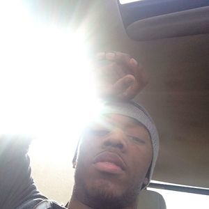 Meet your Posher, Deandre