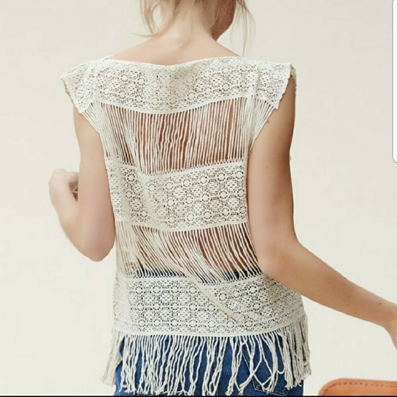 😀LAST 1! (XS) Stunning Crochet Crop Sleeve Top - Picture 3 of 7