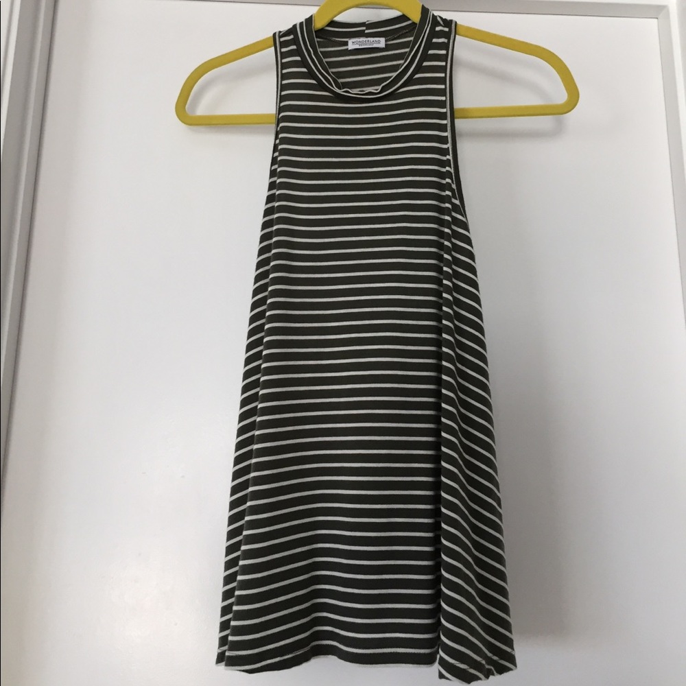 Wonderland Honolulu Mock Neck Tank