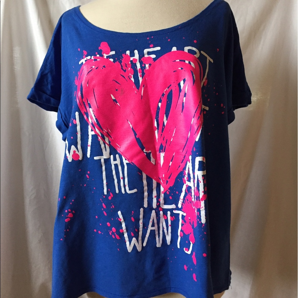 Lane Bryant 18/20 Blue with Pink hearts T-shirt
