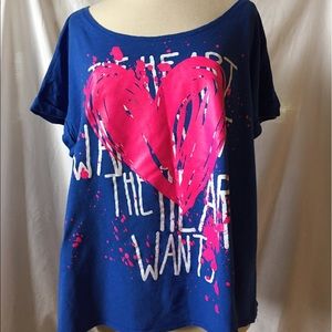 Lane Bryant 18/20 Blue with Pink hearts T-shirt