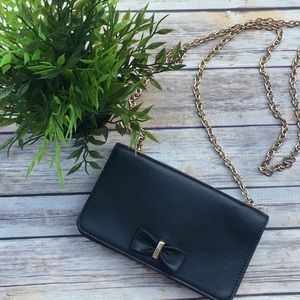 ✨SALE✨ Forever 21 crossbody black purse