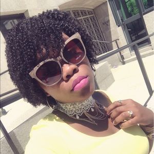 Meet your Posher, Aletha