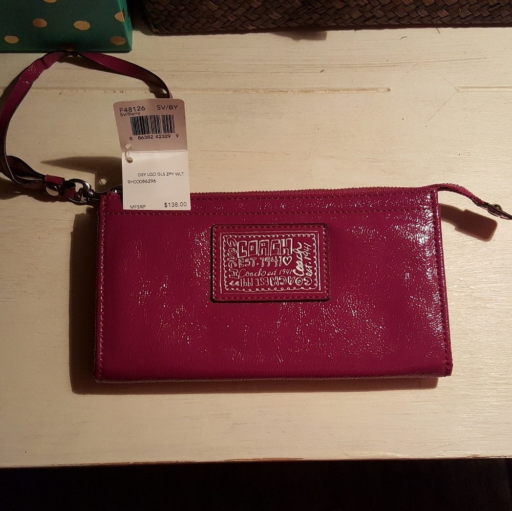 Coach Daisy Liquid Gloss Zip Wallet Berry