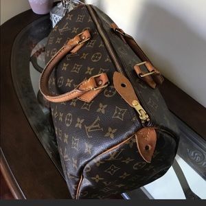 💯 Authentic Louise Vuitton Purse 35 Speedy