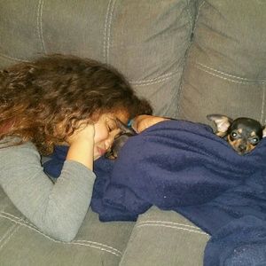 Meet your Posher, Crystal