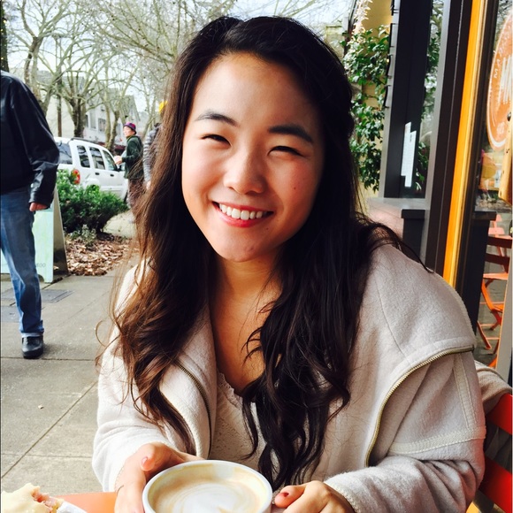 Meet your Posher, Kassandra - Picture 1 of 1