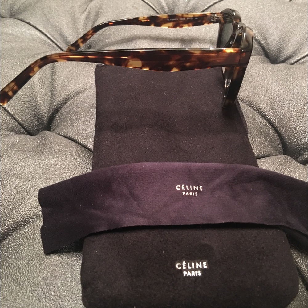 Celine Bevel Cat sunglasses 😎😎 - Picture 3 of 8