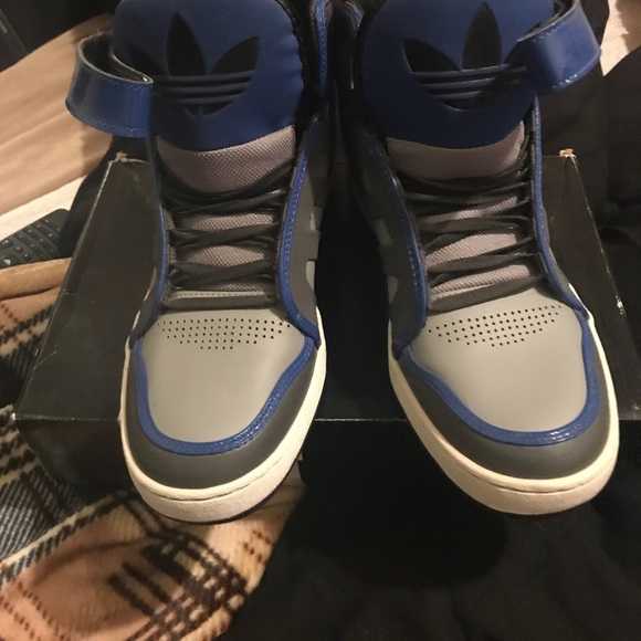 Adidas men's SOLD ON OTHER SIGHT - Picture 3 of 4