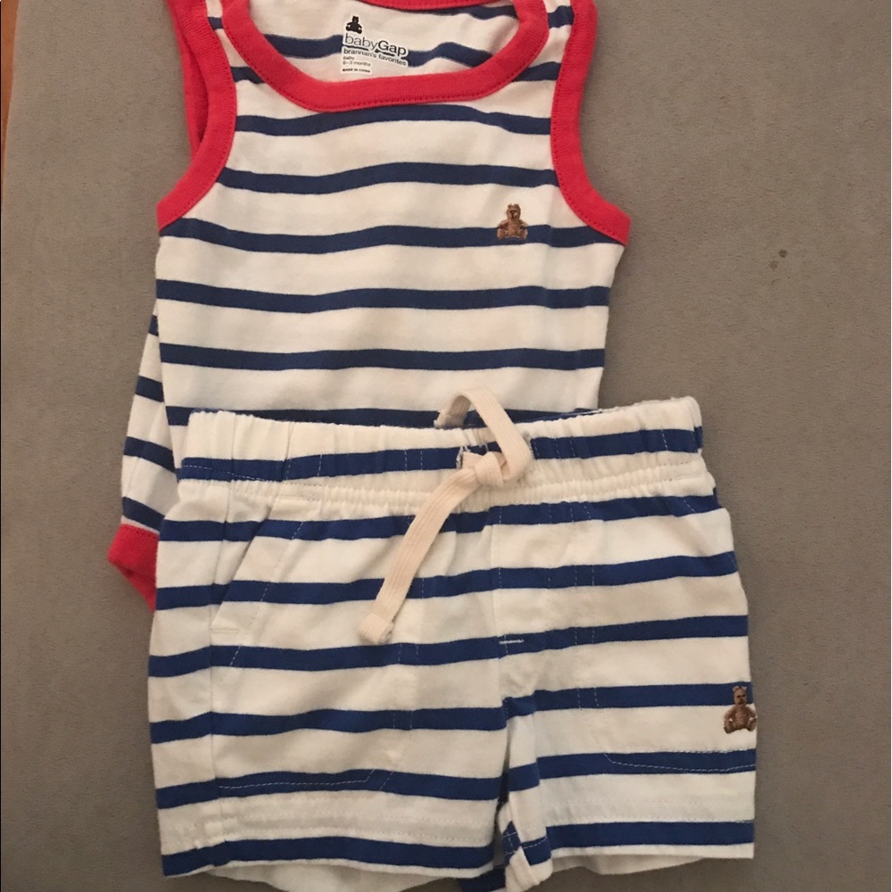 Baby gap 2pc set