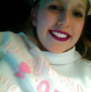 Meet your Posher, Kenzie