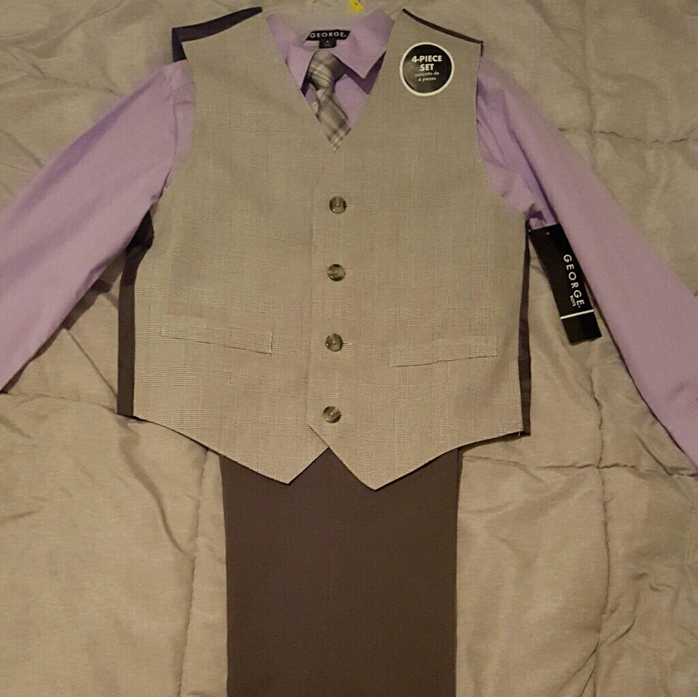 Boys 4 peice Suit