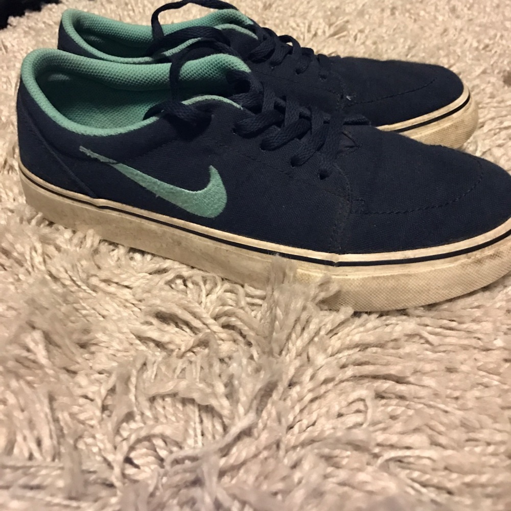 Mike SB shoes