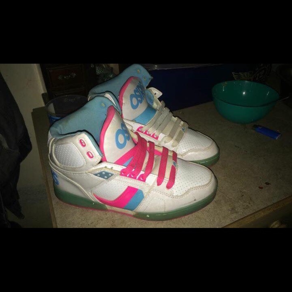 Sneakers