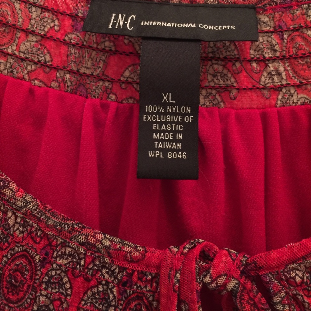 Blouse❤️💙❤️ - Picture 3 of 3