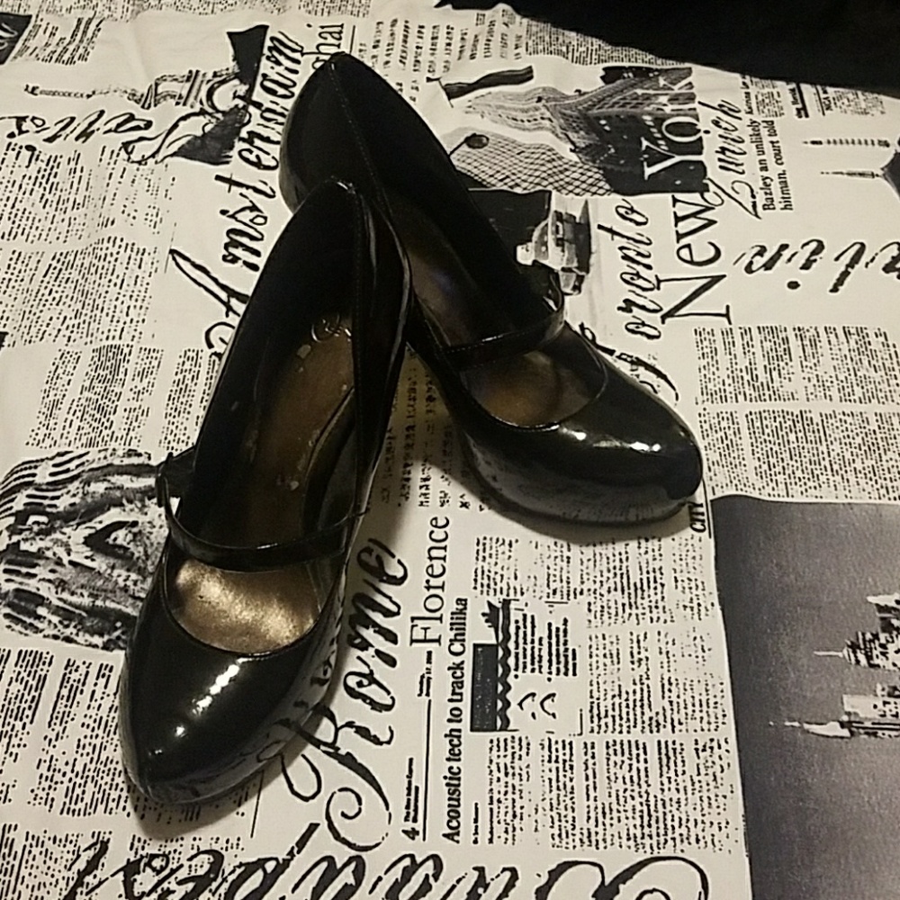 Mary jane heels.