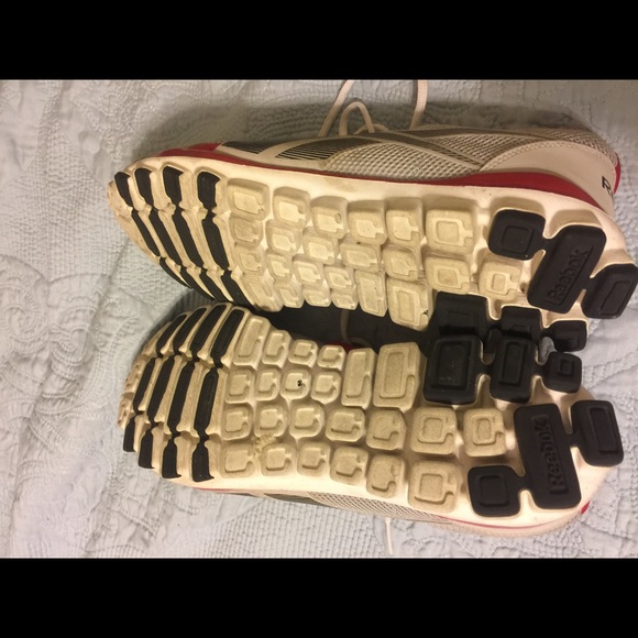 Reebok tennis shoes - Picture 3 of 4