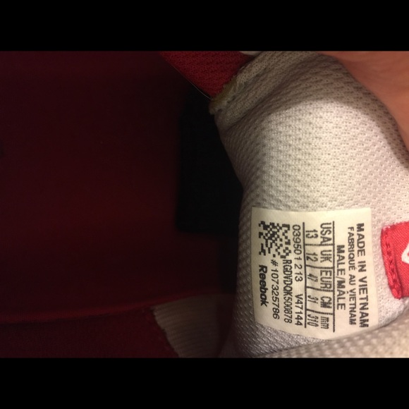 Reebok tennis shoes - Picture 4 of 4