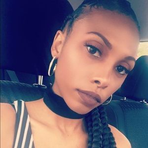 Meet your Posher, Nivea