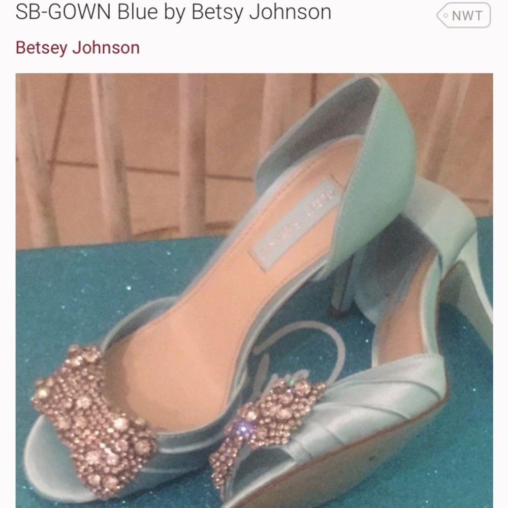 Betsey Johnson blue heels with bow