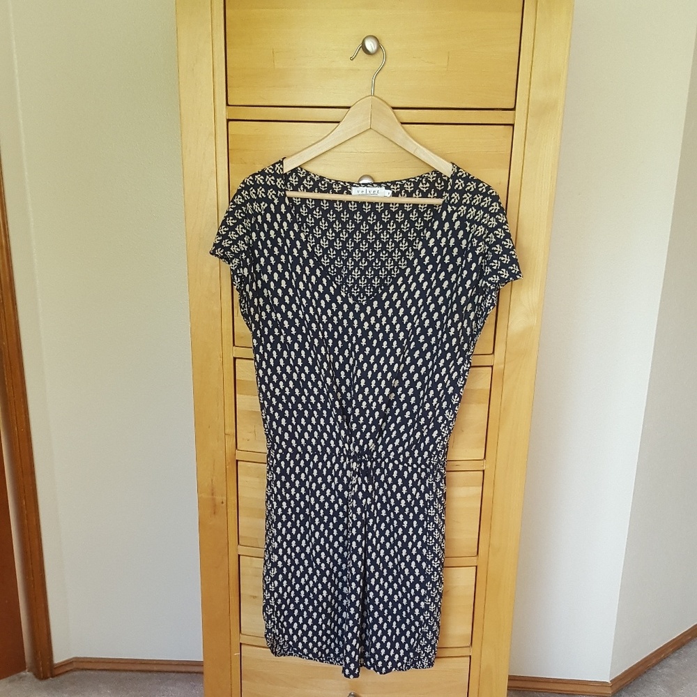 VELVET by Graham and Spencer dress