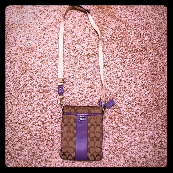 Coach cross body purse - Picture 1 of 3