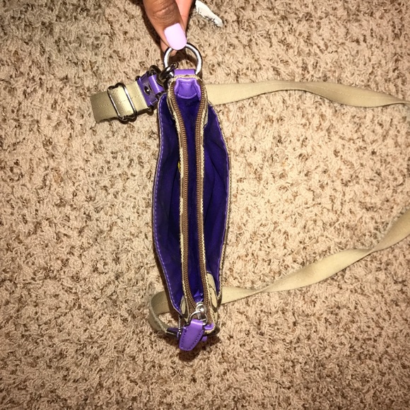 Coach cross body purse - Picture 3 of 3