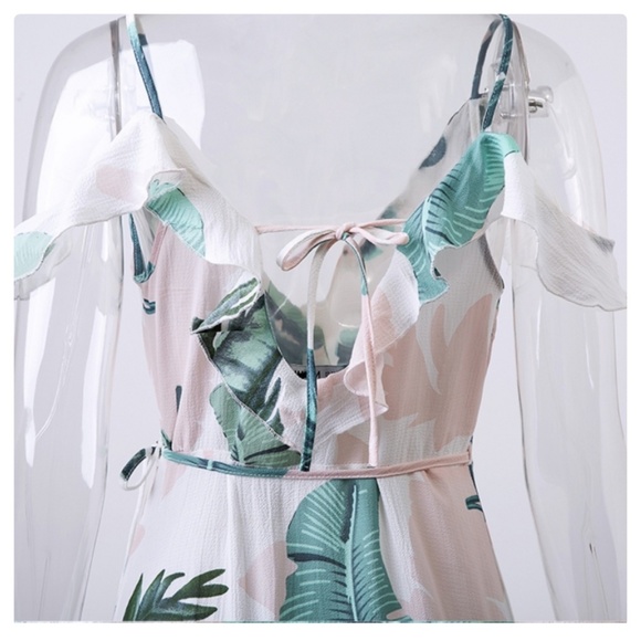 5⭐ rated H.P.💙 White Off Shoulder Dress - Picture 4 of 8